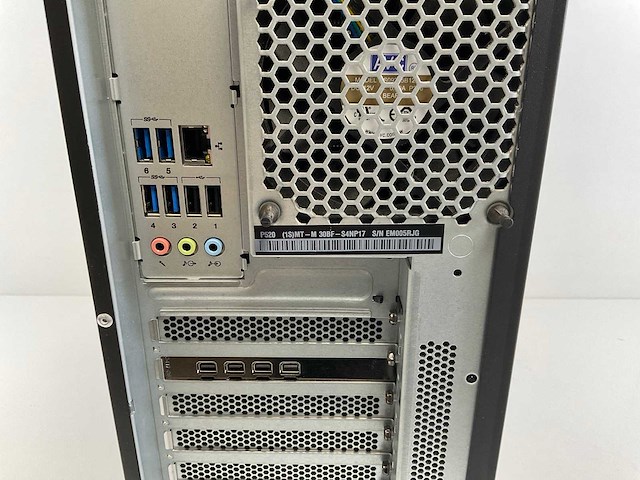 Lenovo p520, xeon(r) w-2135, 64 gb ram, 512 gb nvme, nvidia quadro p1000 4 gb workstation - afbeelding 5 van  5