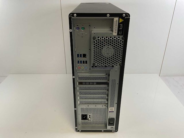 Lenovo p520, xeon(r) w-2135, 64 gb ram, 512 gb nvme, nvidia quadro p1000 4 gb workstation - afbeelding 4 van  5