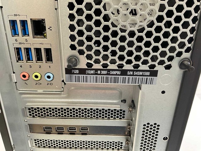 Lenovo p520, xeon(r) w-2135, 64 gb ram, 512 gb nvme, nvidia quadro p1000 4 gb workstation - afbeelding 5 van  5