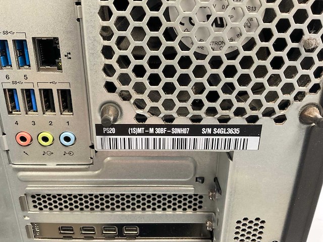 Lenovo p520, xeon(r) w-2135, 64 gb ram, 512 gb nvme, nvidia quadro p1000 4 gb workstation - afbeelding 6 van  6