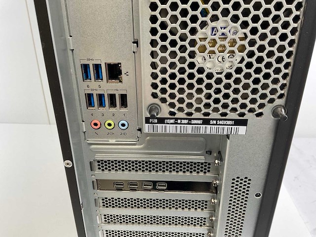 Lenovo p520, xeon(r) w-2135, 64 gb ram, 512 gb nvme, nvidia quadro p1000 4 gb workstation - afbeelding 5 van  5