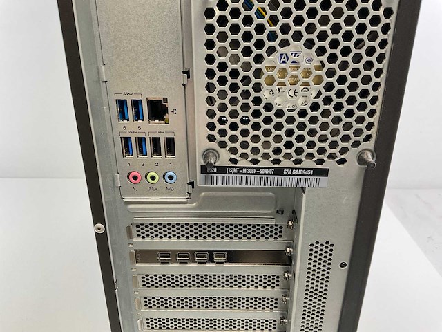 Lenovo p520, xeon(r) w-2135, 64 gb ram, 512 gb nvme, nvidia quadro p1000 4 gb workstation - afbeelding 5 van  5