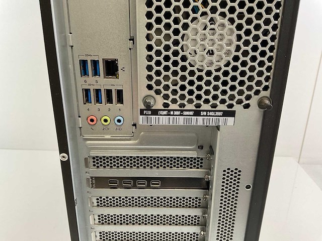 Lenovo p520, xeon(r) w-2135, 64 gb ram, 512 gb nvme, nvidia quadro p1000 4 gb workstation - afbeelding 5 van  5