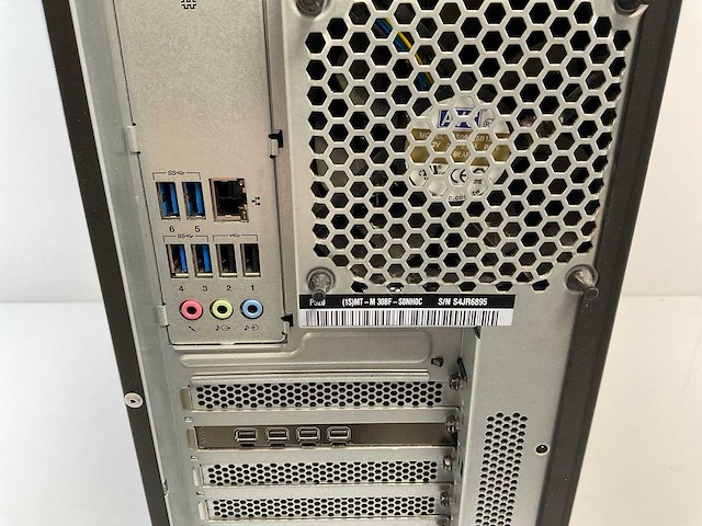 Lenovo p520, xeon(r) w-2135, 64 gb ram, 512 gb nvme, nvidia quadro p1000 4 gb workstation - afbeelding 5 van  5