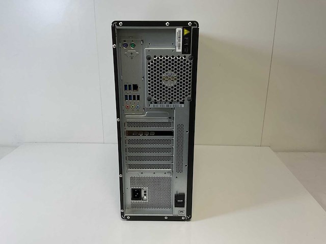 Lenovo p520, xeon(r) w-2135, 64 gb ram, 512 gb nvme, nvidia quadro p1000 4gb workstation - afbeelding 4 van  5