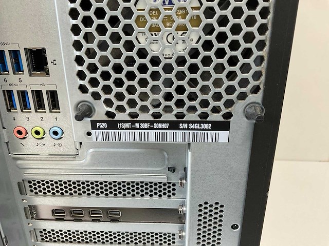 Lenovo p520, xeon(r) w-2135, 64 gb ram, 512 gb nvme, nvidia quadro p1000 4gb workstation - afbeelding 5 van  5
