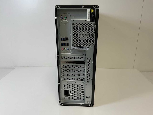 Lenovo p520, xeon(r) w-2135, 64 gb ram, 512 gb nvme, nvidia quadro p1000 4gb workstation - afbeelding 4 van  5
