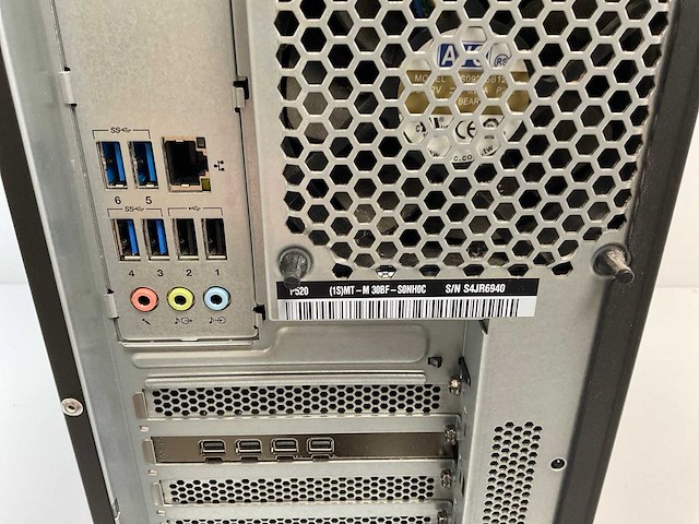 Lenovo p520, xeon(r) w-2135, 64 gb ram, no hdd, nvidia quadro p1000 4 gb workstation - afbeelding 5 van  5