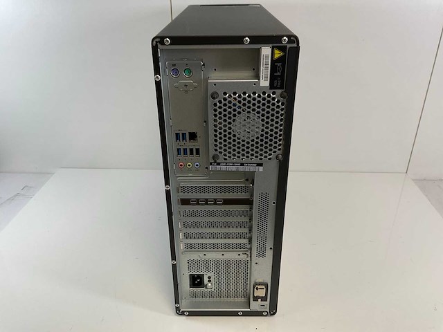 Lenovo p520, xeon(r) w-2135, 64 gb ram, no hdd, nvidia quadro p1000 4 gb workstation - afbeelding 4 van  5