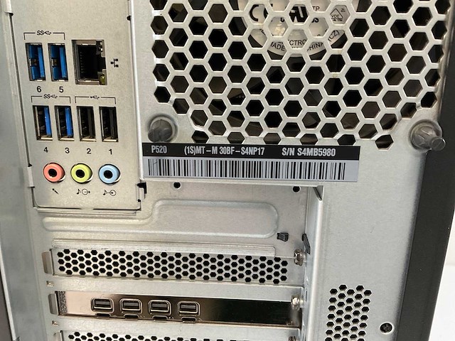 Lenovo p520, xeon(r) w-2135, 64 gb ram(4x 16 gb), 512 gb nvme, 1x nvidia quadro p1000 4gb / 1x nvidia quadro p1200 4gb workstation - afbeelding 3 van  3