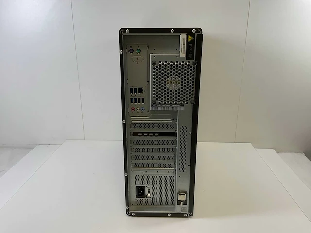Lenovo p520, xeon(r) w-2135, 64 gb ram(4x 16 gb), 512 gb nvme, nvidia quadro p1000 4gb workstation - afbeelding 4 van  7