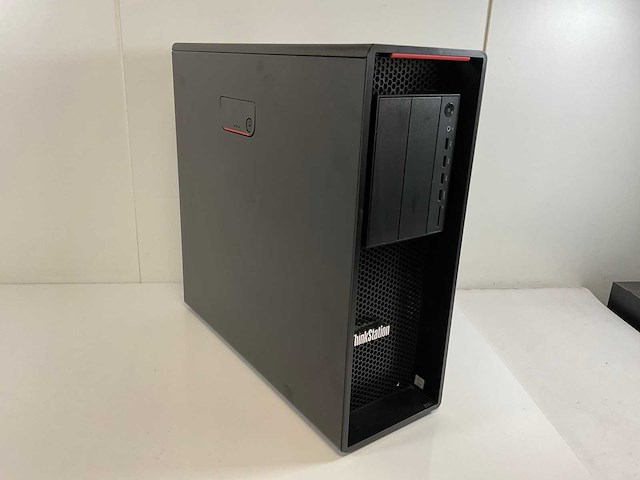 Lenovo p520, xeon(r) w-2135, 64 gb ram(4x 16gb), 512 gb nvme, nvidia quadro p1000 4gb workstation - afbeelding 1 van  1