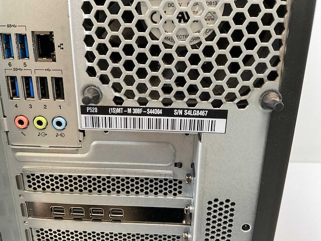 Lenovo p520, xeon(r) w-2135, 64 gb ram(4x 16gb), 512 gb nvme, nvidia quadro p1000 4gb workstation - afbeelding 6 van  6