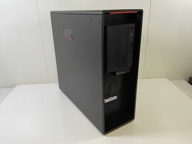 Lenovo p620, amd ryzen theadripper pro 5995w, 256 gb ram, no hdd, amd radeon pro w6400 4gb workstation - afbeelding 2 van  6