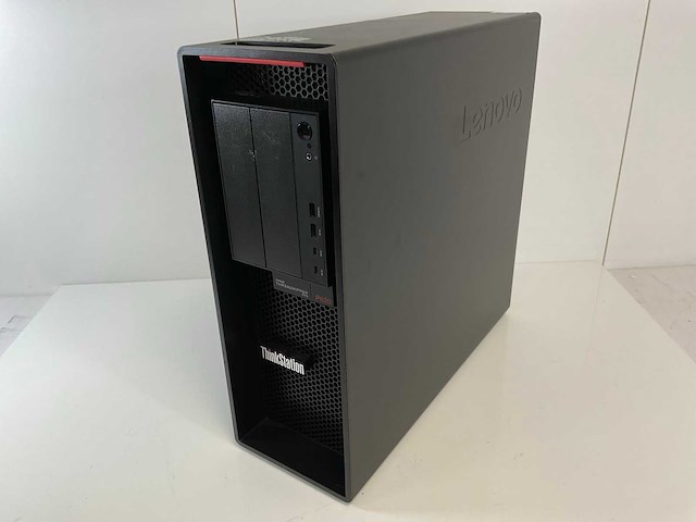 Lenovo p620, amd ryzen threadripper pro 3945wx, 128 gb ram, 1 tb nvme, amd radeon pro wx 3200 4 gb workstation - afbeelding 3 van  6