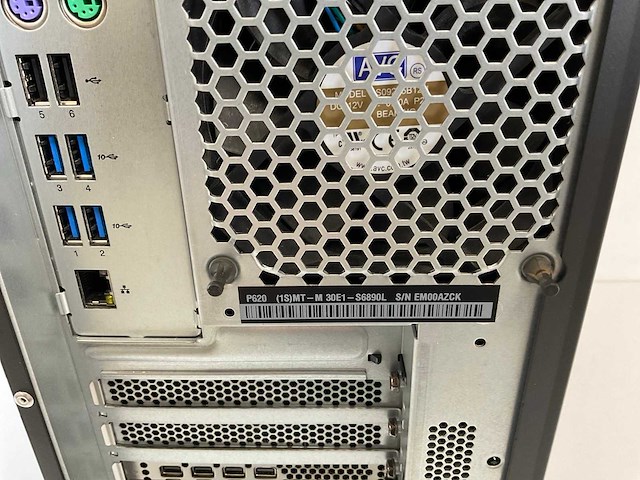 Lenovo p620, amd ryzen threadripper pro 3945wx, 128 gb ram, 1 tb nvme, amd radeon pro wx 3200 4 gb workstation - afbeelding 5 van  5