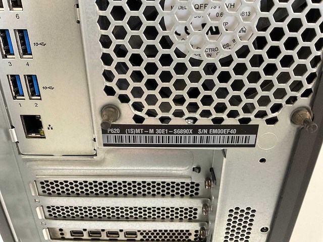 Lenovo p620, amd ryzen threadripper pro 3945wx, 128 gb ram, 1 tb nvme, amd radeon pro wx 3200 4 gb workstation - afbeelding 5 van  5