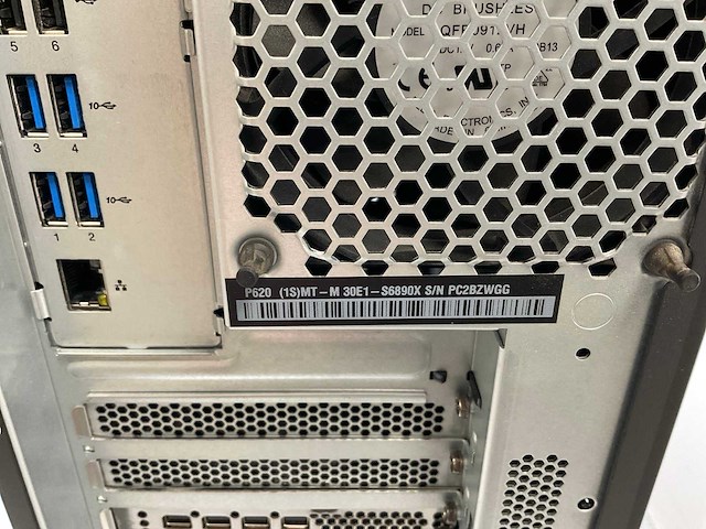 Lenovo p620, amd ryzen threadripper pro 3945wx, 128 gb ram (8x16gb), 1 tb nvme, amd radeon pro wx3200 4 gb workstation - afbeelding 5 van  6