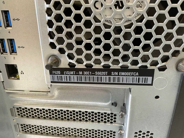 Lenovo p620, amd ryzen threadripper pro 3995w, 256 gb ram(8x 32 gb), 2 tb nvme, amd radeon pro wx 3200 4gb workstation - afbeelding 5 van  7