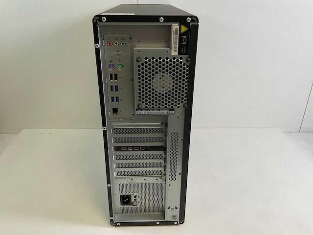 Lenovo p620, amd ryzen threadripper pro 3995wx, 256 gb ram (8x32gb) , 256 gb nvme, nvidia quadro p1000 4 gb workstation - afbeelding 2 van  3