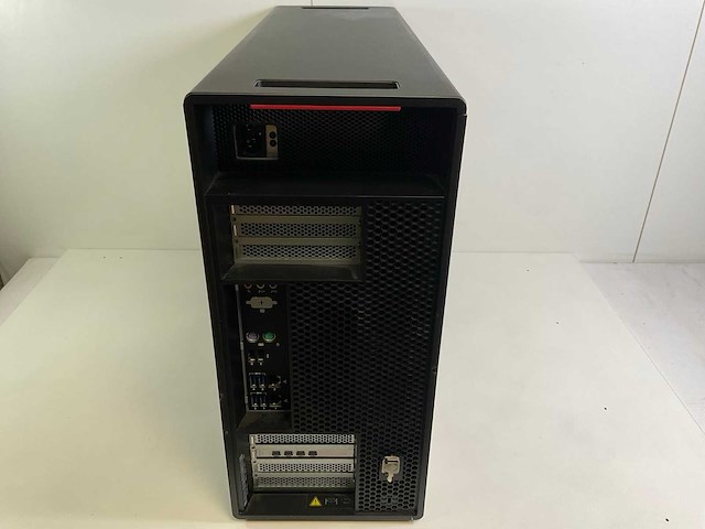 Lenovo p920, 2x xeon(r) gold 6154, 192 gb ram (12x16gb), 1 tb nvme, nvidia quadro p1000 4 gb workstation - afbeelding 4 van  7
