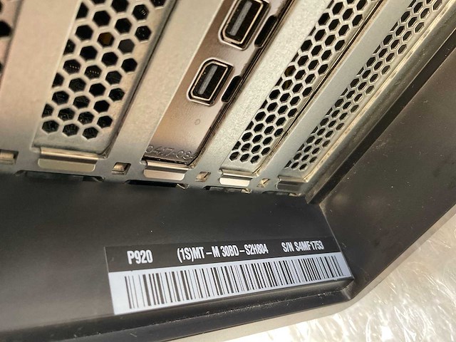Lenovo p920, 2x xeon(r) gold 6154, 192 gb ram (12x16gb), no hdd, nvidia quadro p1000 4 gb workstation - afbeelding 7 van  7