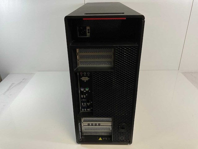 Lenovo p920, 2x xeon(r) gold 6154, 192 gb ram, no hdd, nvidia quadro p1000 4 gb workstation - afbeelding 4 van  5