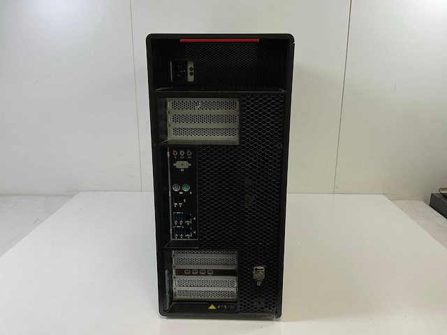 Lenovo p920, 2x xeon(r) gold 6154, 192 gb ram, no hdd, nvidia quadro p1000 4gb workstation - afbeelding 3 van  5