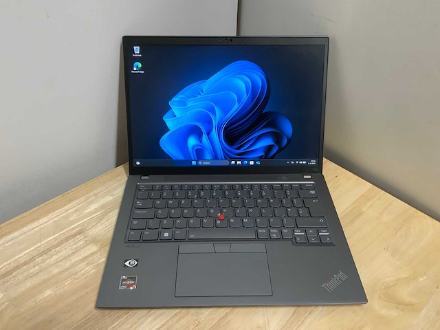 Lenovo t14s gen3 laptop - afbeelding 1 van  9