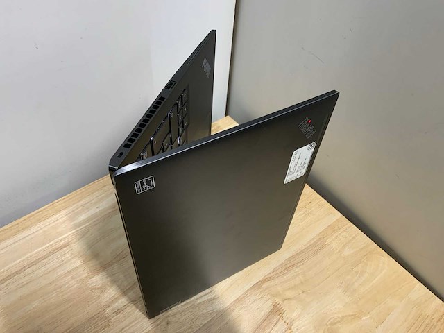 Lenovo t14s gen3 laptop - afbeelding 7 van  9