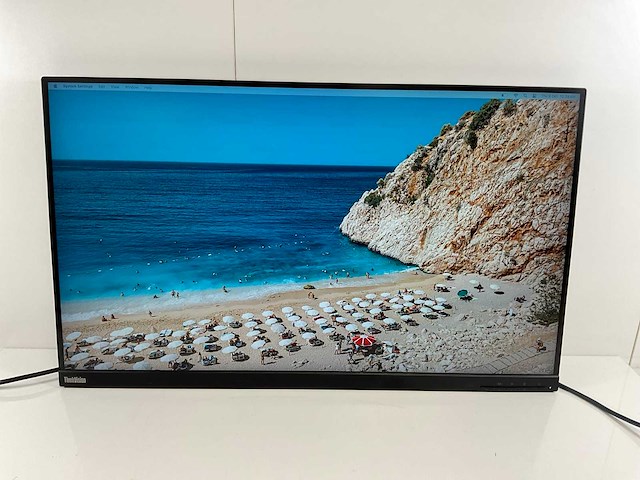 Lenovo (t32p-20) 32”, 3840x2160 (uhd) ips monitor - afbeelding 1 van  6