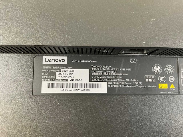 Lenovo (t32p-20) 32”, 3840x2160 (uhd) ips monitor - afbeelding 6 van  6