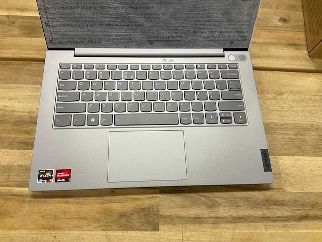 Lenovo thinkbook laptop - afbeelding 2 van  5