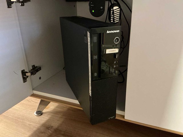 Lenovo thinkcentre e73 desktop - afbeelding 6 van  8