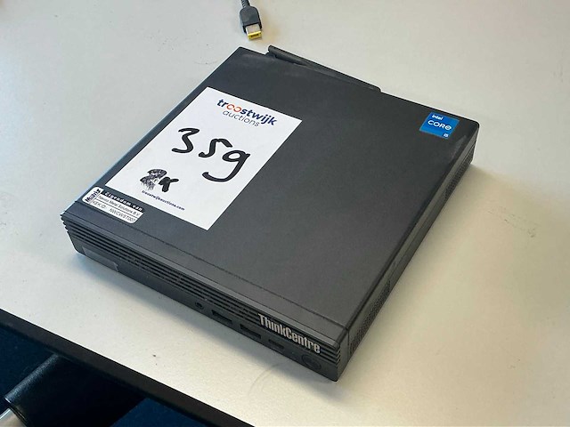 Lenovo thinkcentre m70q g3 i5 8gb 256ssd w11p desktop (2x) - afbeelding 1 van  3