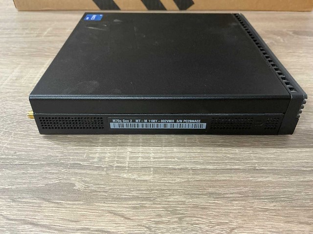 Lenovo thinkcentre m70q gen 2 desktop - afbeelding 3 van  6