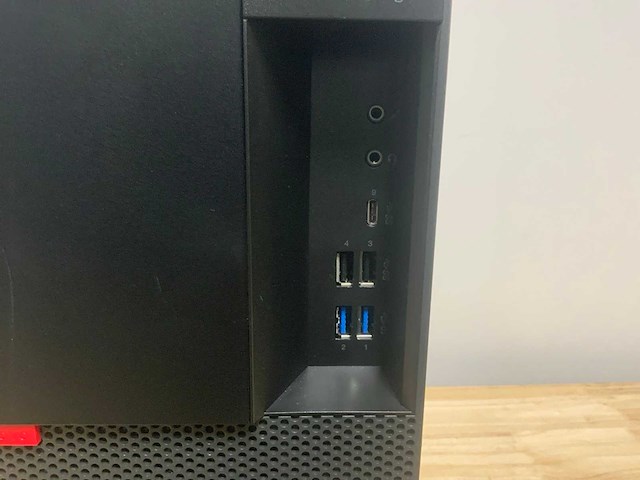 Lenovo thinkcentre m920t desktop - afbeelding 2 van  6