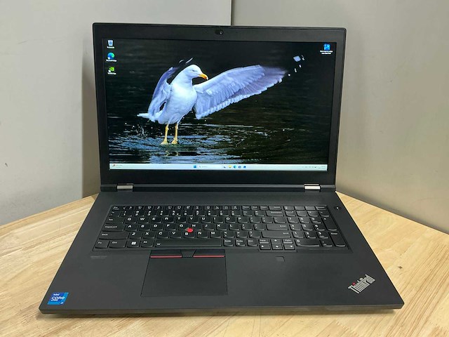 Lenovo thinkpad 17 gen2(i7-gen11) laptop - afbeelding 1 van  2