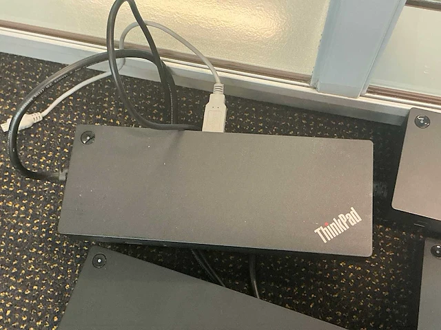 Lenovo thinkpad dockingstation (4x) - afbeelding 2 van  7