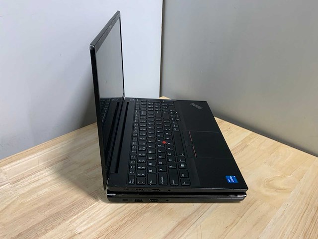 Lenovo thinkpad e15 gen2 laptop (2x) - afbeelding 4 van  9