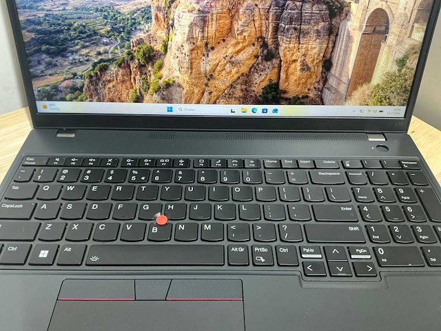 Lenovo thinkpad l15 gen4 (i5 gen13) laptop - afbeelding 2 van  2