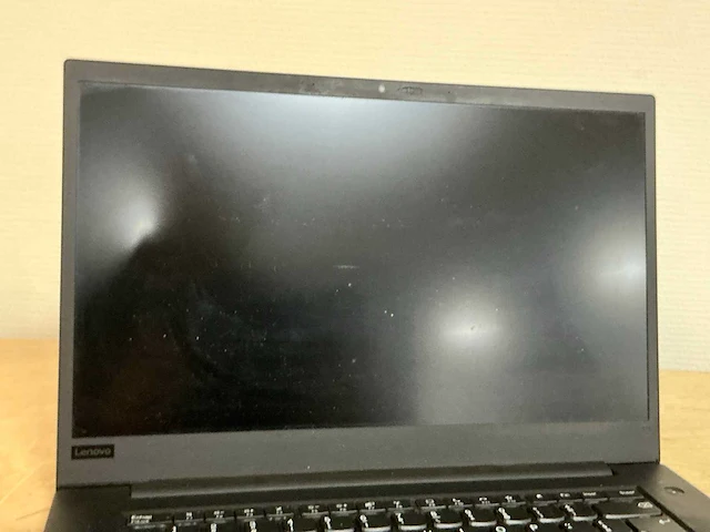 Lenovo thinkpad p1 g3 - xeon w-10855 laptop - afbeelding 2 van  4