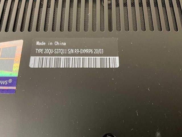 Lenovo thinkpad p1 gen 2 15.5”, core(tm) i7 9th gen, 32 gb ram, 512 gb nvme nvidia quadro t1000 mobile 4gb laptop - afbeelding 7 van  7