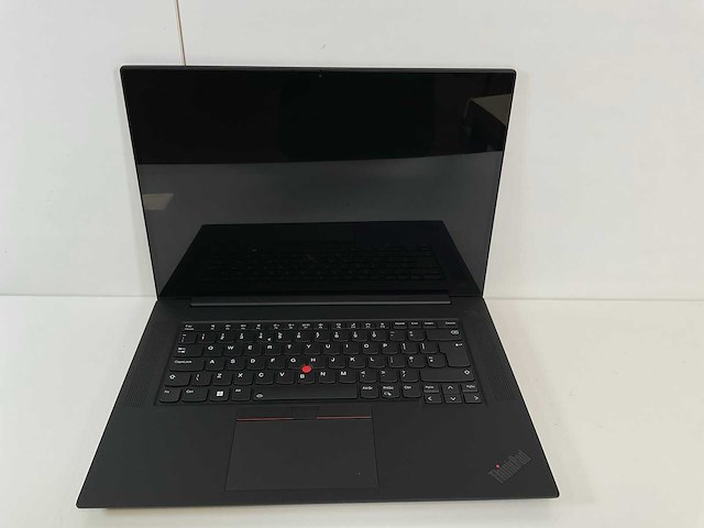 Lenovo thinkpad p1 gen 4i 16”, core(tm) i7 11th gen, 32 gb ram, 1 tb nvme, nvidia t1200 gpu 4 gb laptop - afbeelding 1 van  7