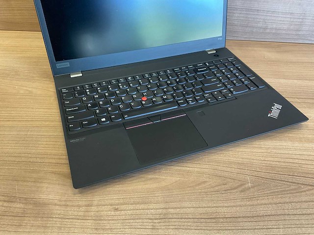 Lenovo thinkpad p15s gen 2 laptop - afbeelding 12 van  15
