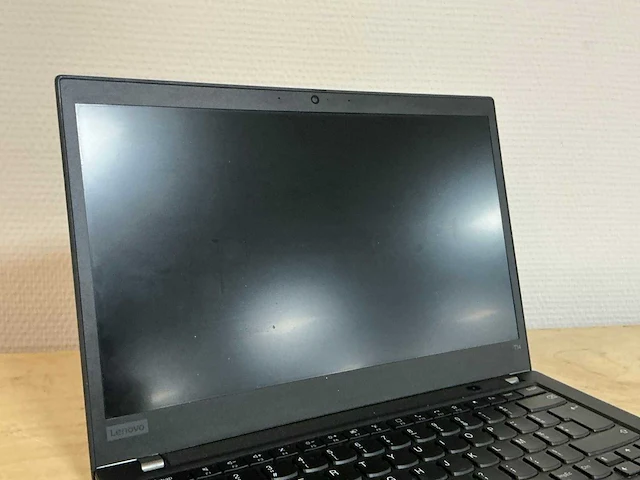 Lenovo thinkpad t14 gen 1 - i7-10gen laptop - afbeelding 2 van  4