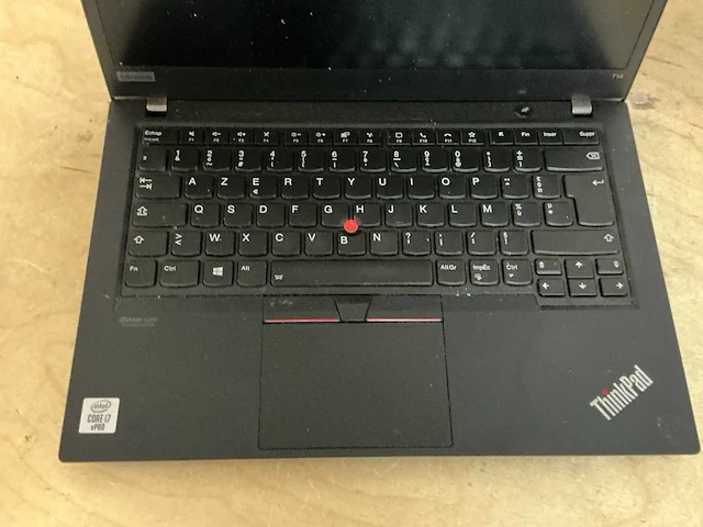 Lenovo thinkpad t14 gen 1 - i7-10gen laptop - afbeelding 3 van  4