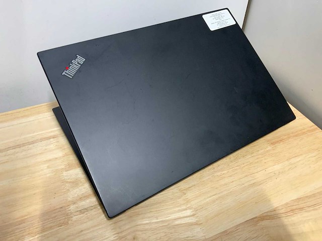 Lenovo thinkpad t14s laptop - afbeelding 8 van  8