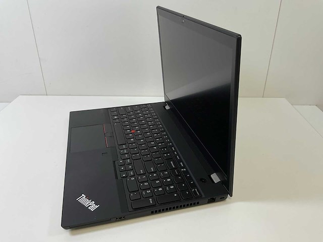 Lenovo thinkpad t15 g1 15.5”, core(tm) i5 10th gen, 16 gb ram, 256 gb nvme laptop - afbeelding 3 van  7