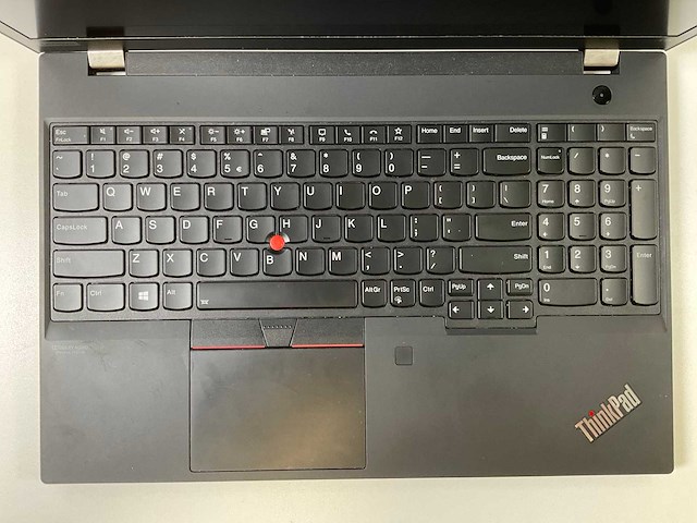 Lenovo thinkpad t15 g1 15.5”, core(tm) i5 10th gen, 16 gb ram, 256 gb nvme laptop - afbeelding 4 van  7